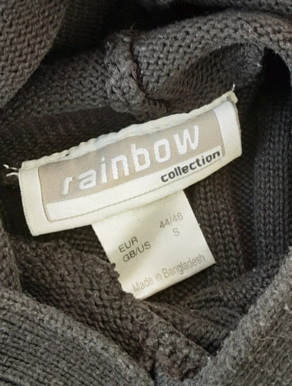 Schwarzer Hoodie