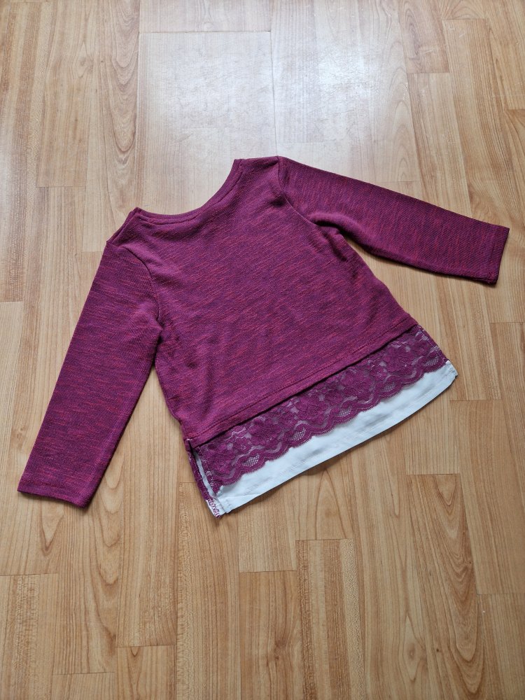 Feinstrickpullover mit Spitze