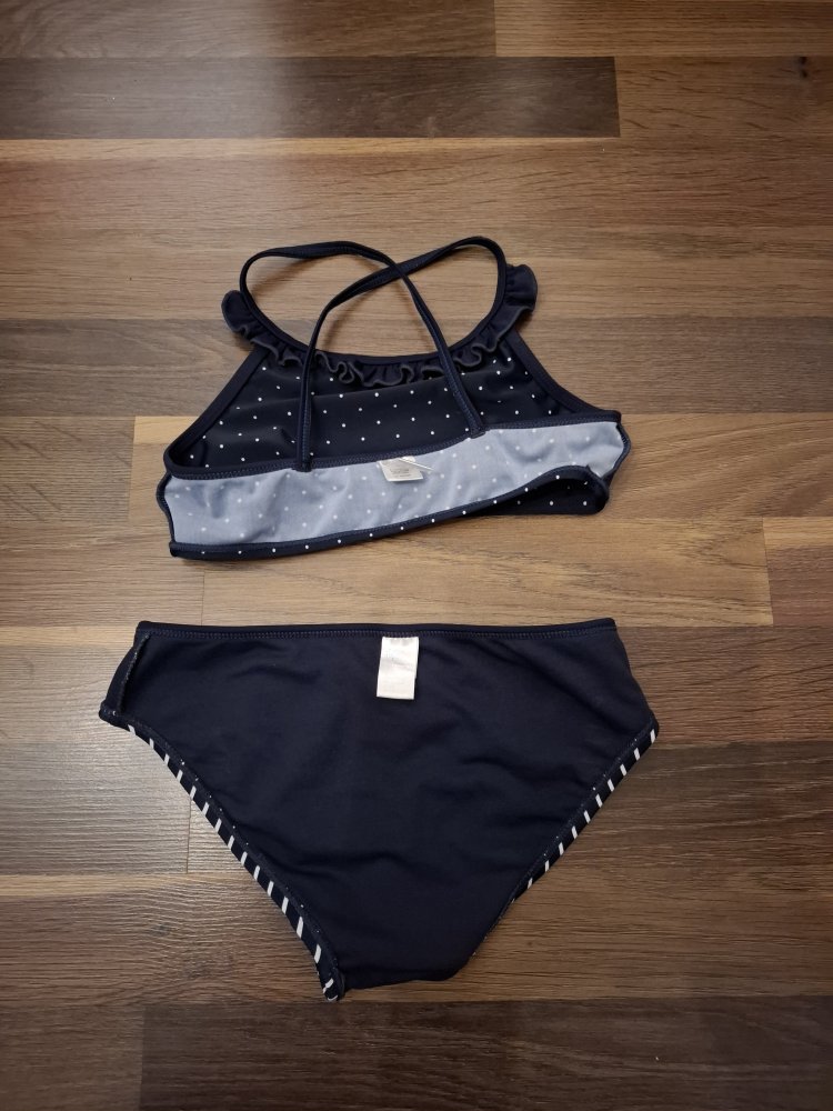 Bikini mit Punkten und Streifen  Größe 122 / 128