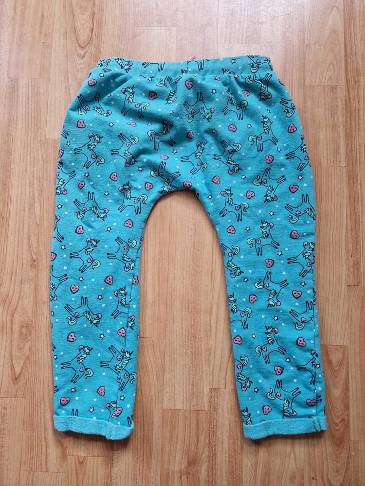 Bequeme Hose / Jogginghose mit Einhorn
