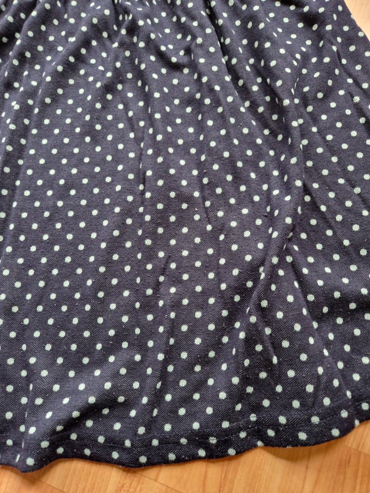 Gepunktetes Kleid 