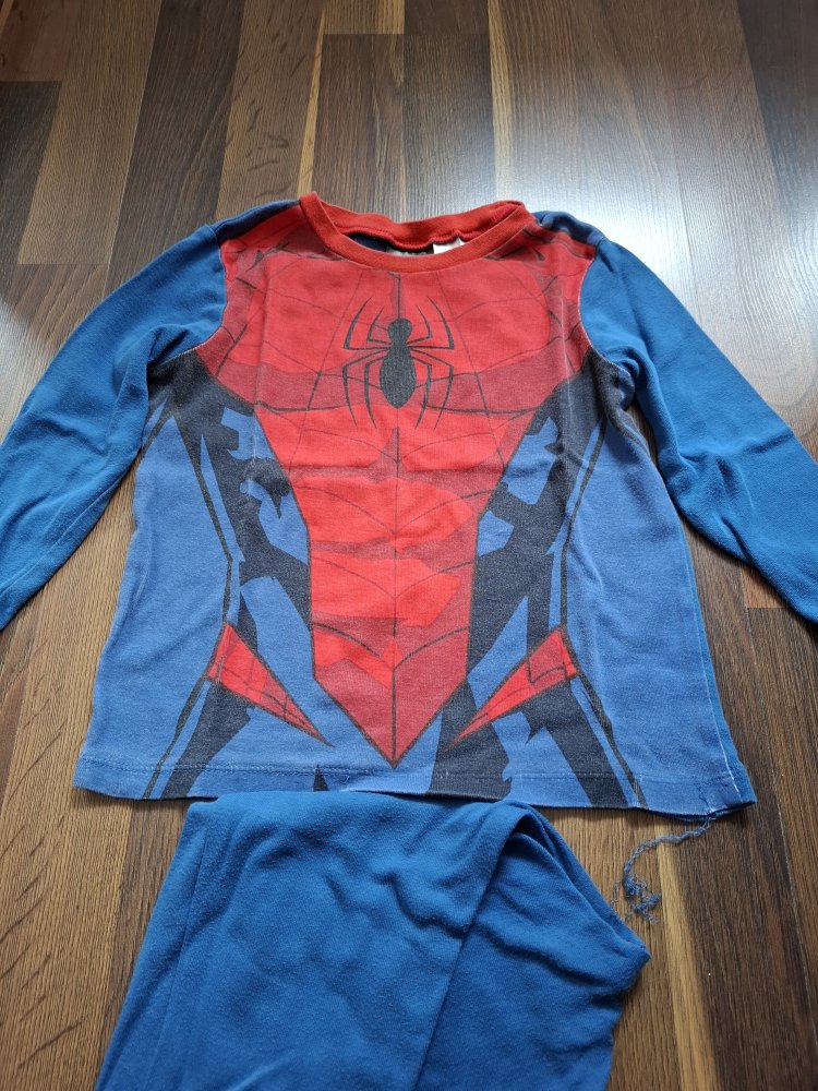 Spiderman Schlafanzug  Größe 98 / 104