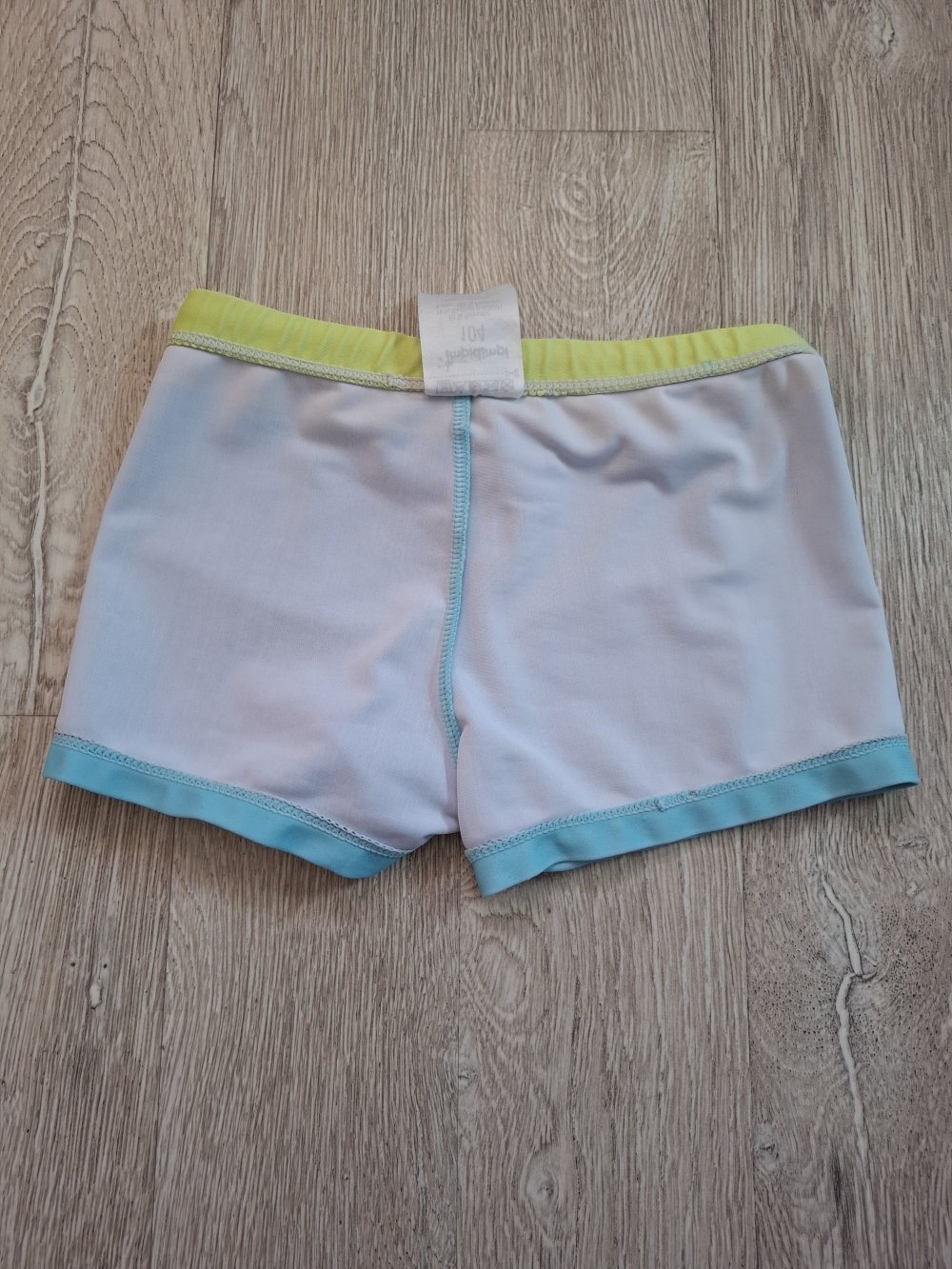 Badehose mit Hai