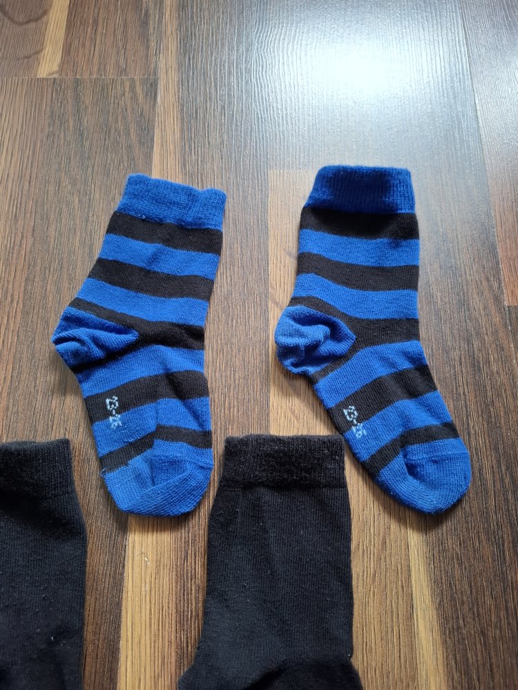 Socken  / Strümpfe  Größe 23 - 26