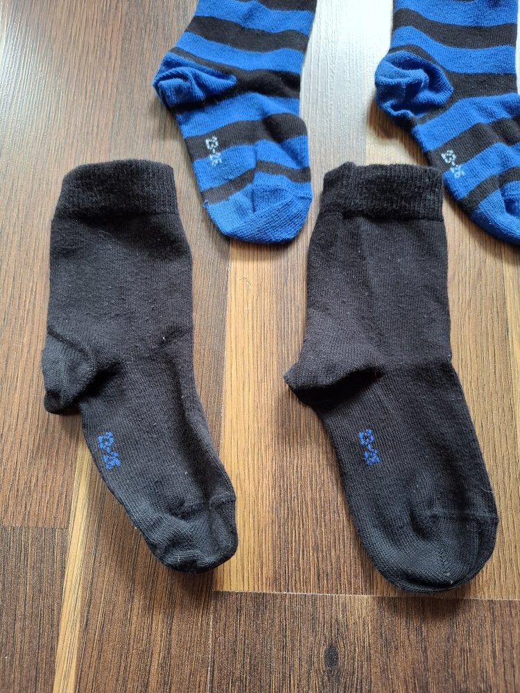 Socken  / Strümpfe  Größe 23 - 26