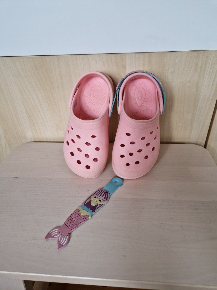 Clogs / Hausschuhe / Badeschuhe mit Meerjungfrau