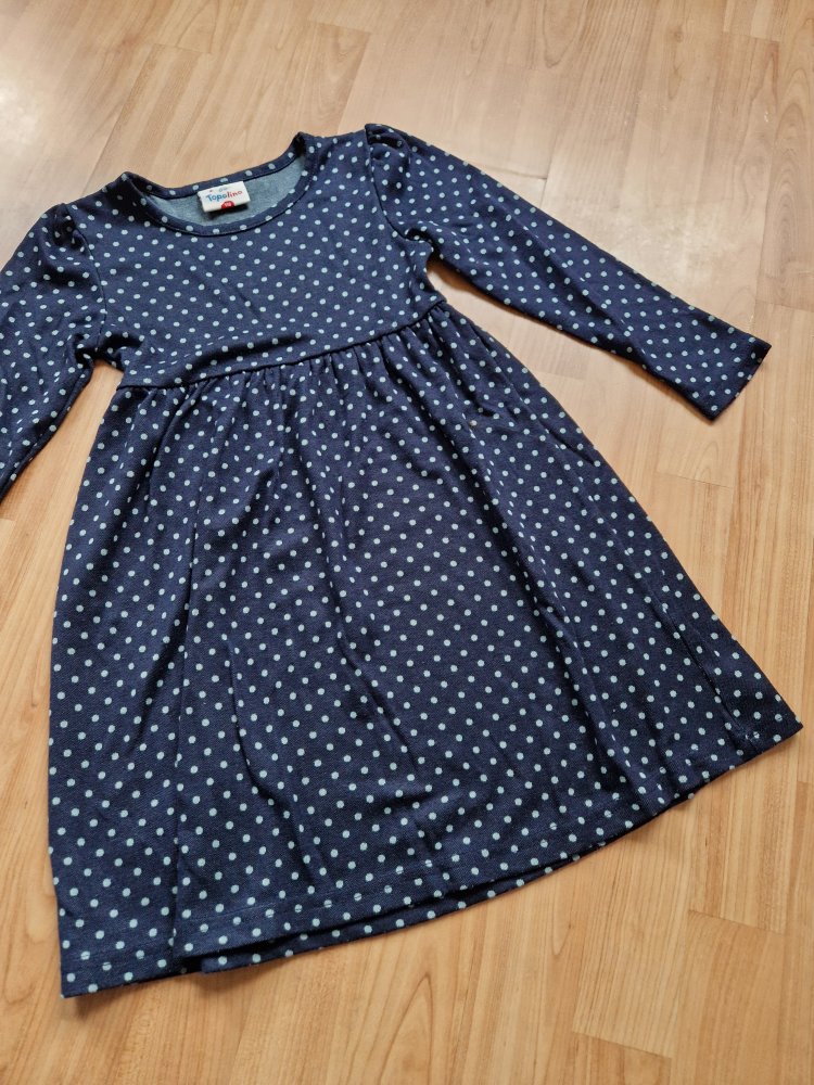 Gepunktetes Kleid 
