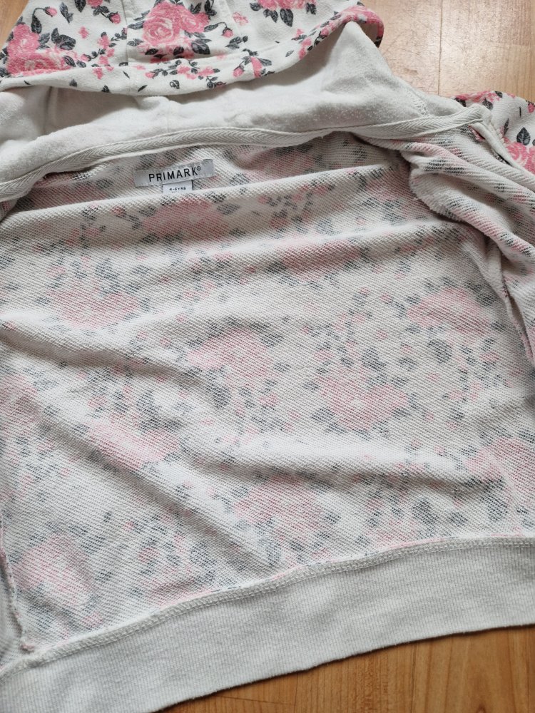 Sweatjacke mit Blumen 