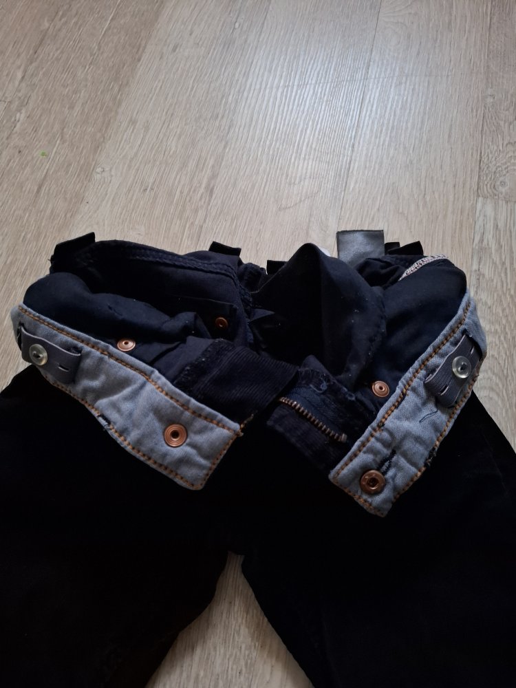 Cordhose Slim 