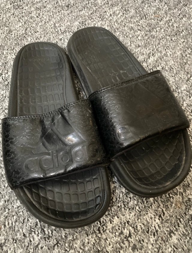 Slides von Adidas