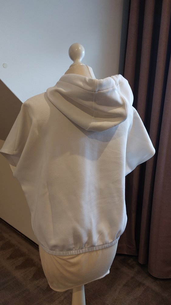 Hoody kurzarm mit Kapuze