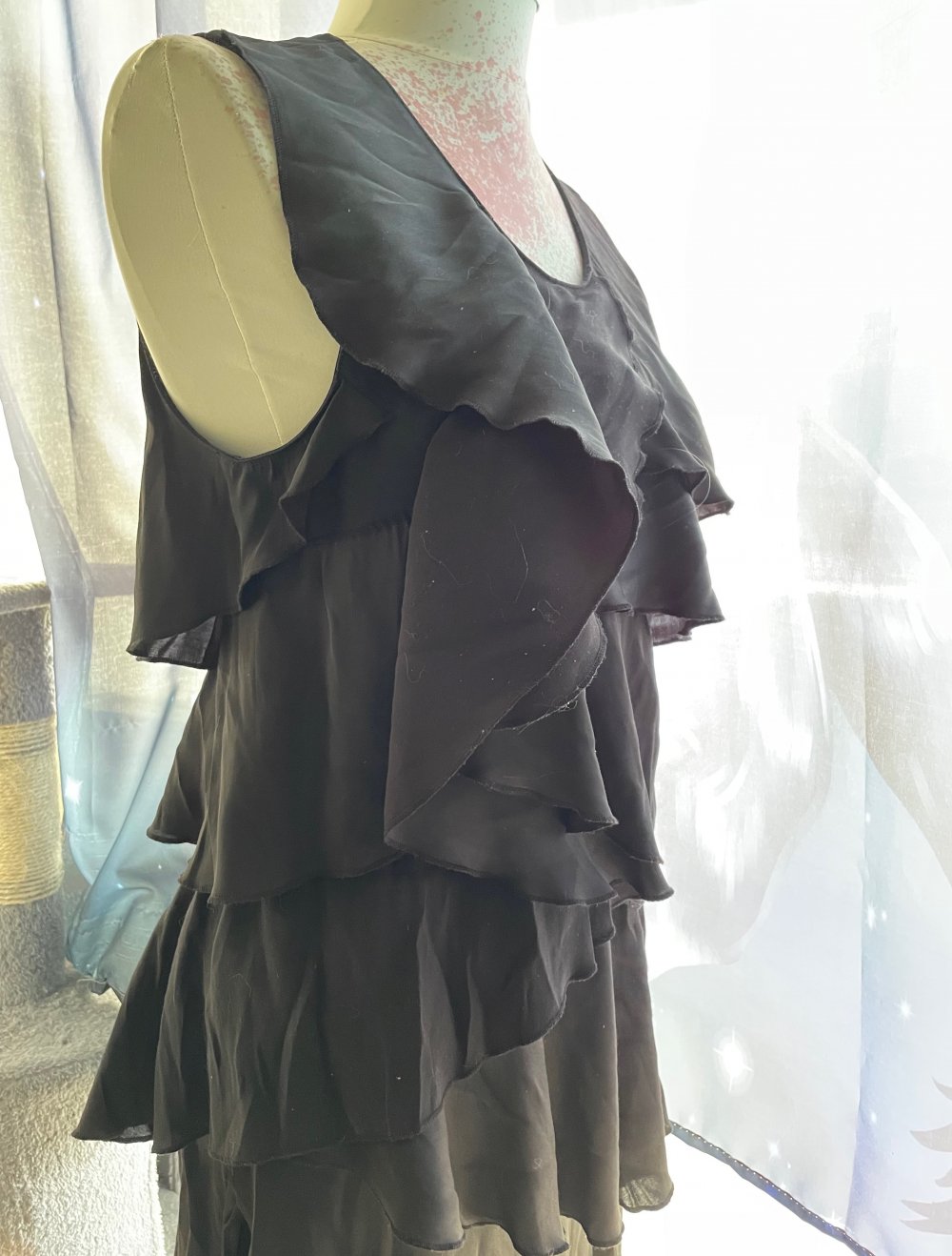 schwarzes Midikleid