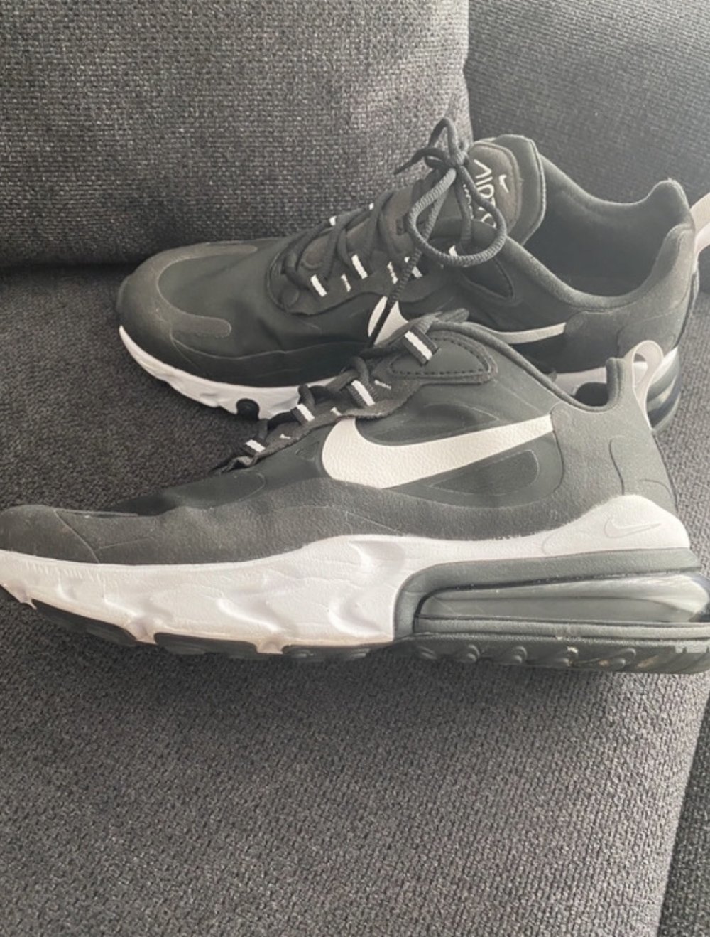 Nike Air React 270