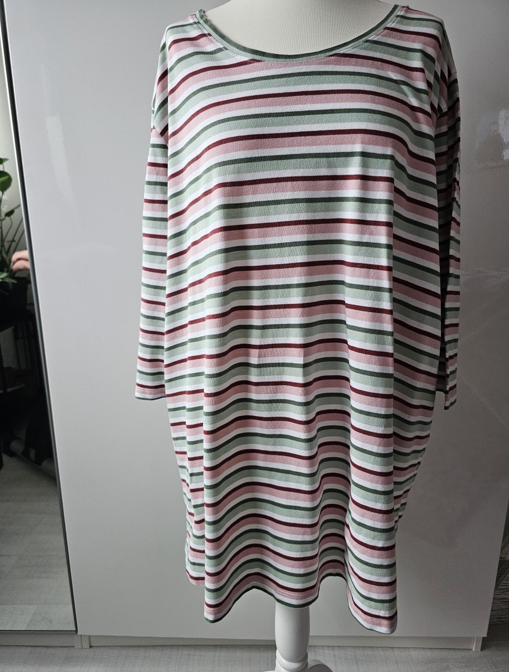 Gestreiftes Shirt Gr. 56