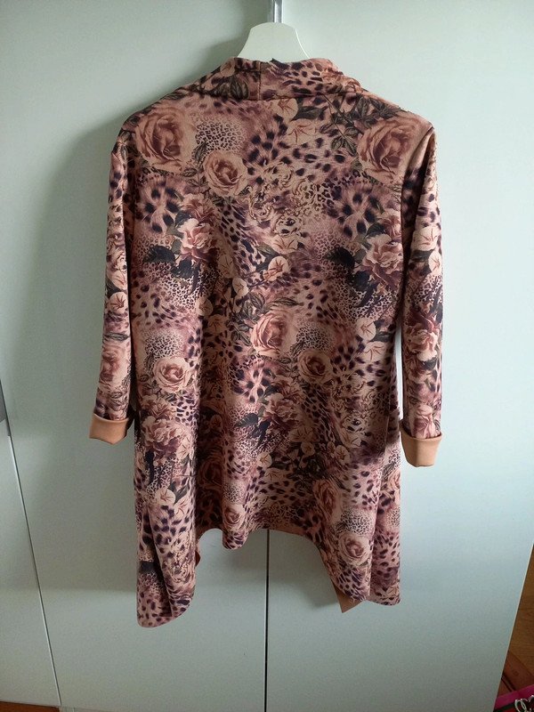 NEU! Blogger Oz Fashion Jacke, Kurzmantel Gr 38/40, M, L, Zipfel, made in Italy, floral, braun Herbst