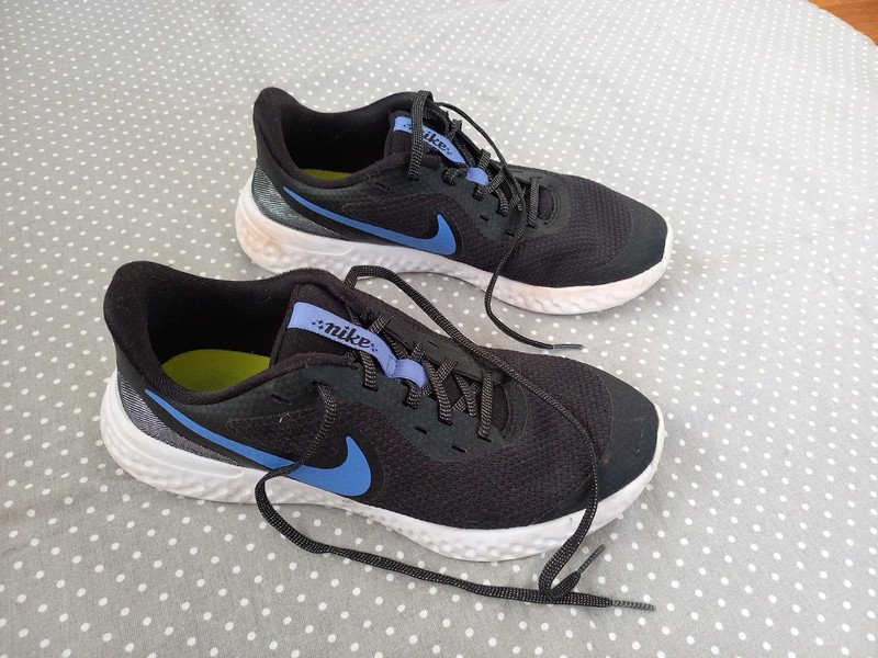 Nike Sneaker Gr 38, Damen, 5.5, Mädchen, Running, schwarz, Sportschuhe, Turnschuhe