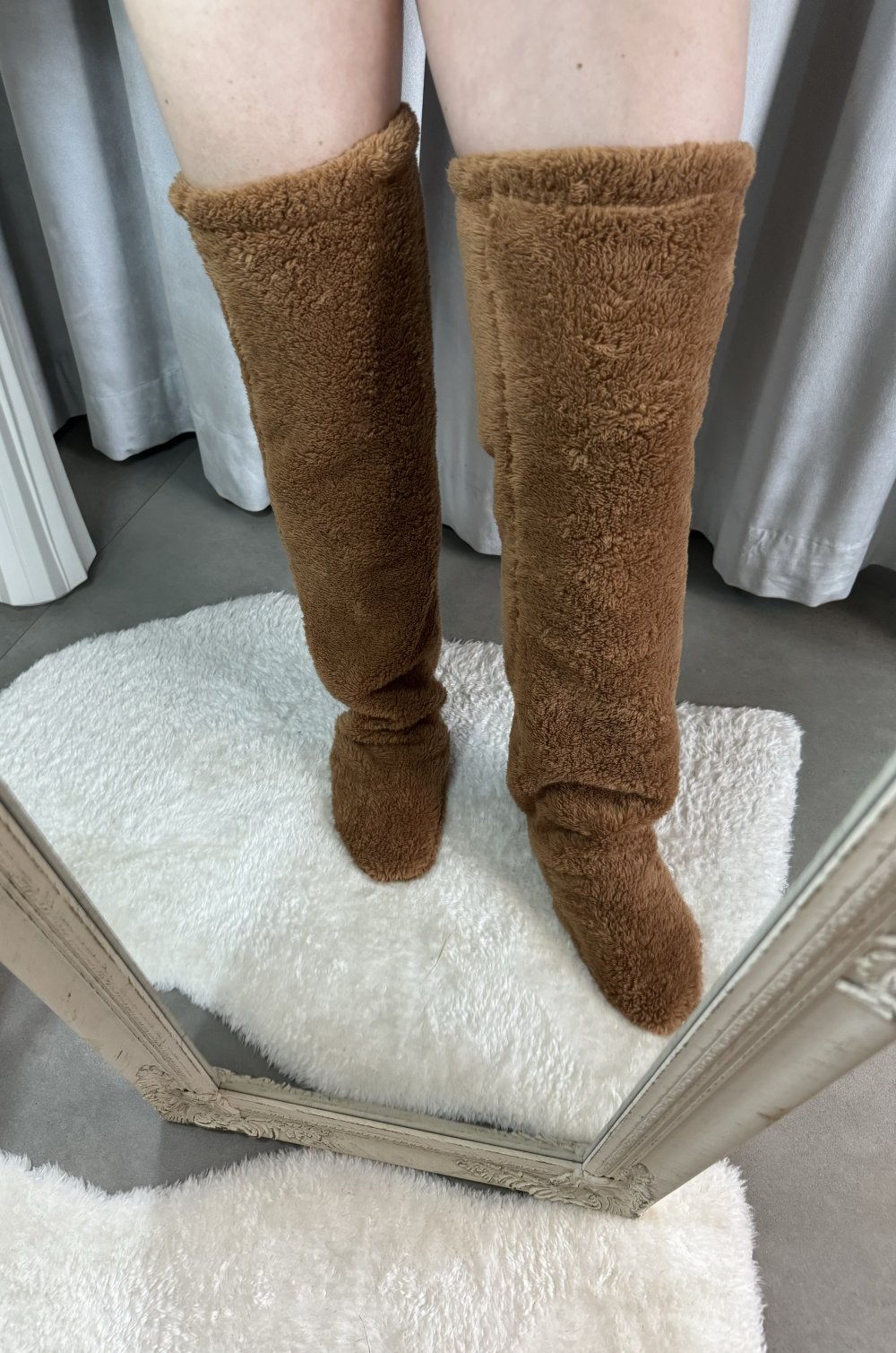 Schöne Teddy Stulpen Socken lang warm kuschelig Plüsch Overknee Winter Herbst
