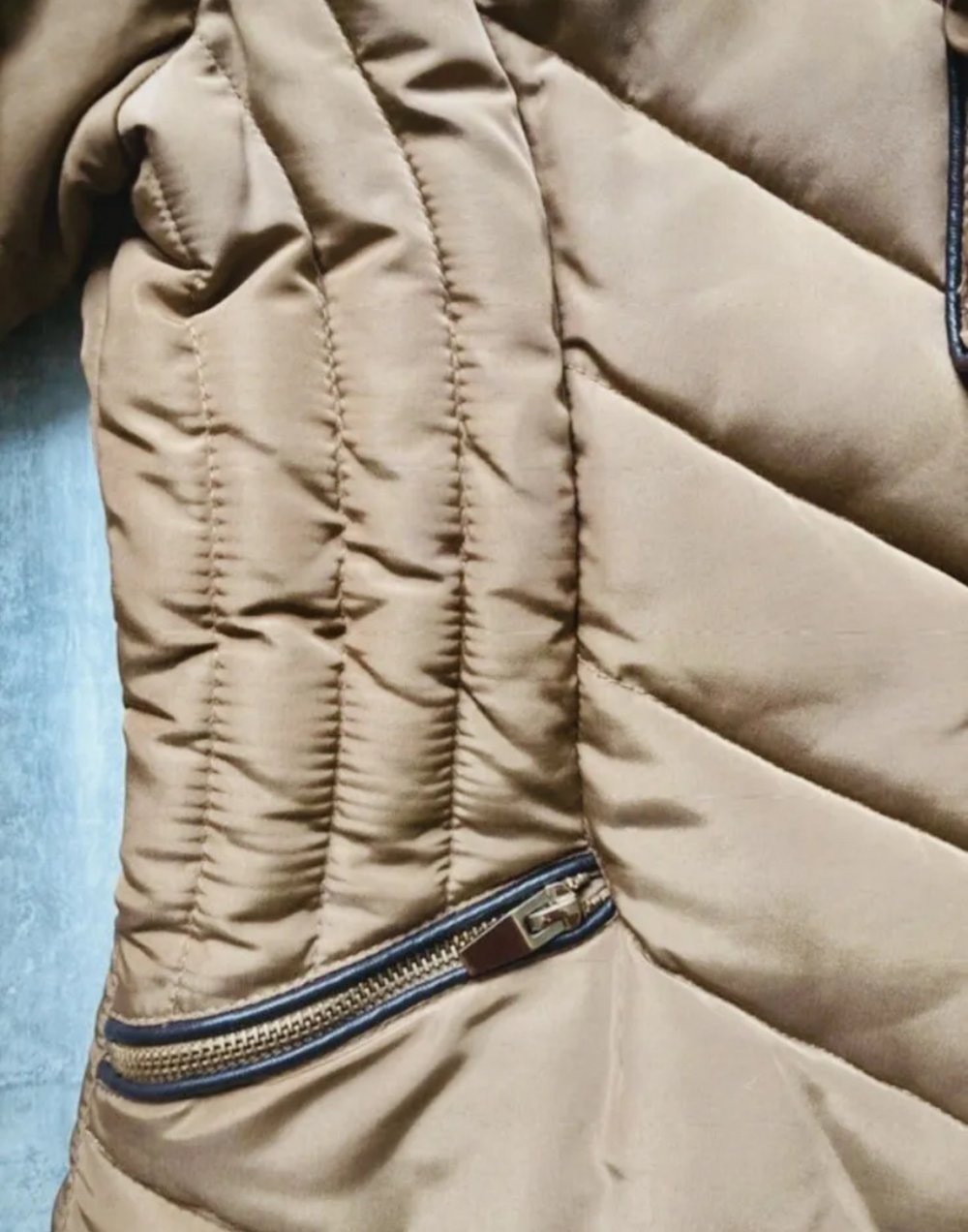 Schöne Steppjacke Jacke Gesteppt Übergangsjacke Kunstfell Fellkragen Zara Basic