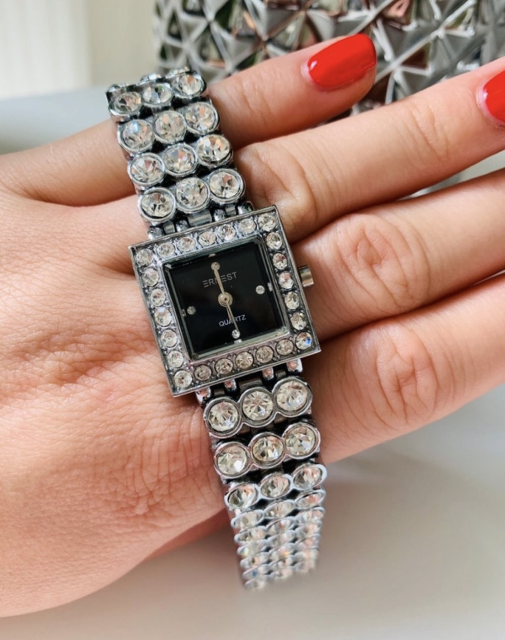 Schöne Armbanduhr Uhr Damen Glitzer Silber Strasssteine Ernest Modeschmuck 