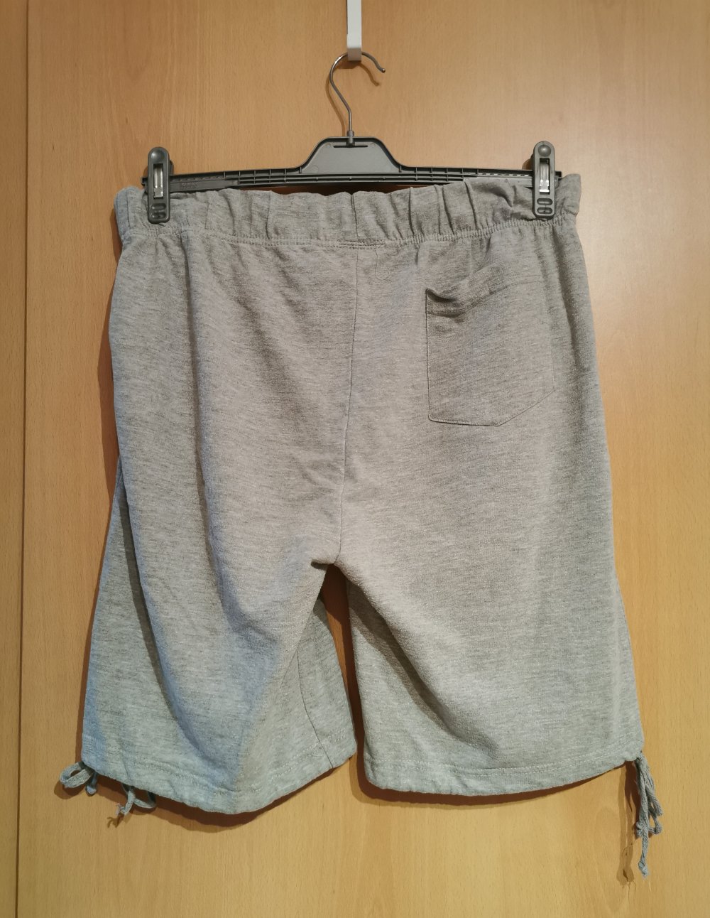 graue Sweathose (Gr. 46)