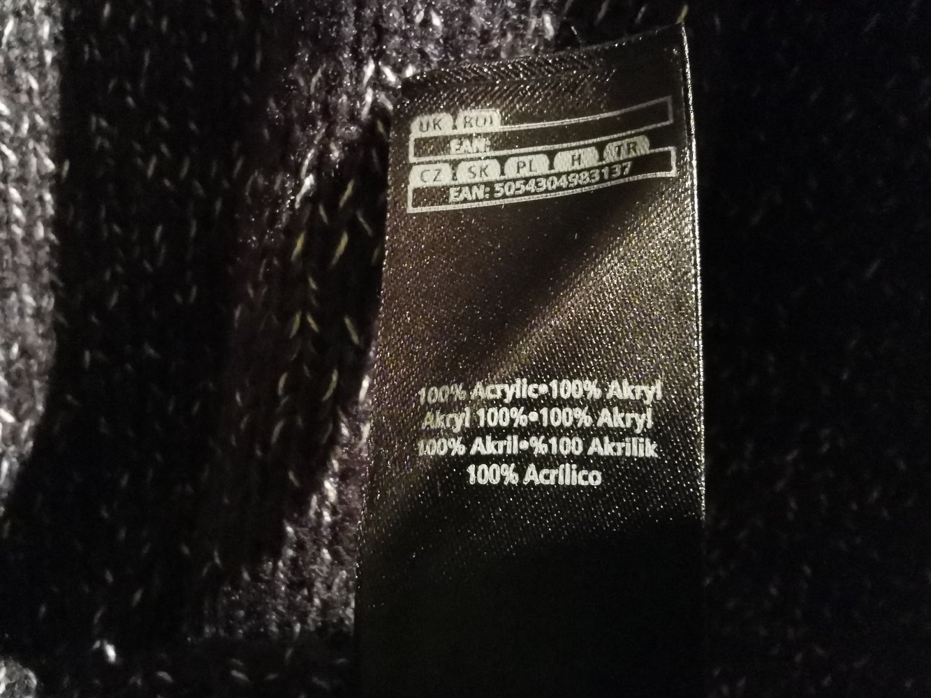 dunkelblauer Pullover (Gr. M)