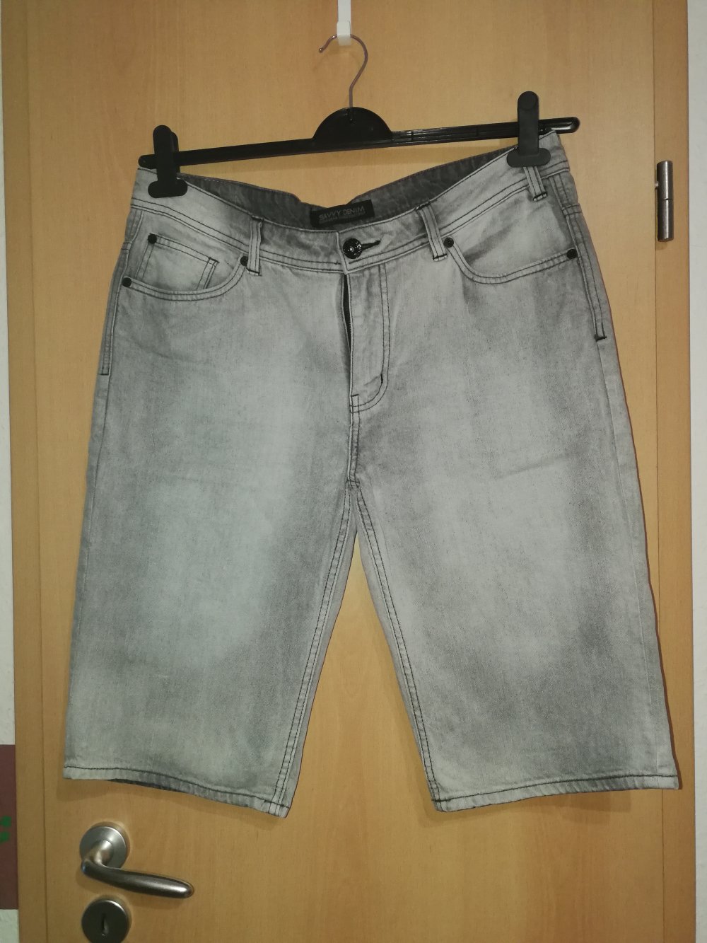 kurze graue Jeans (Gr. 34)