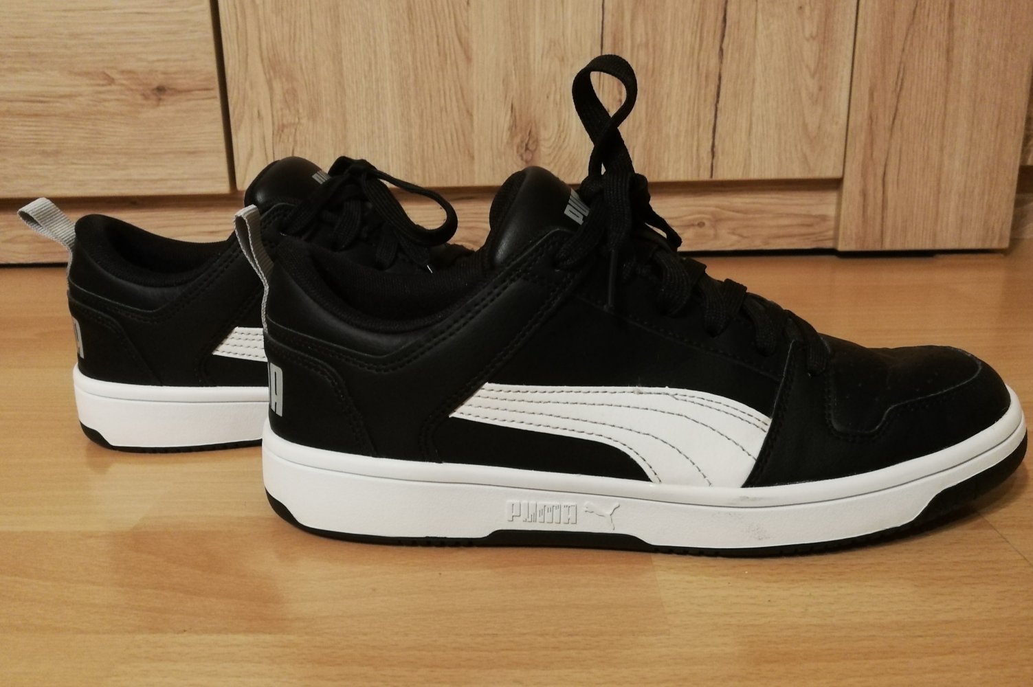 Sneaker von Puma (Gr. 40,5)