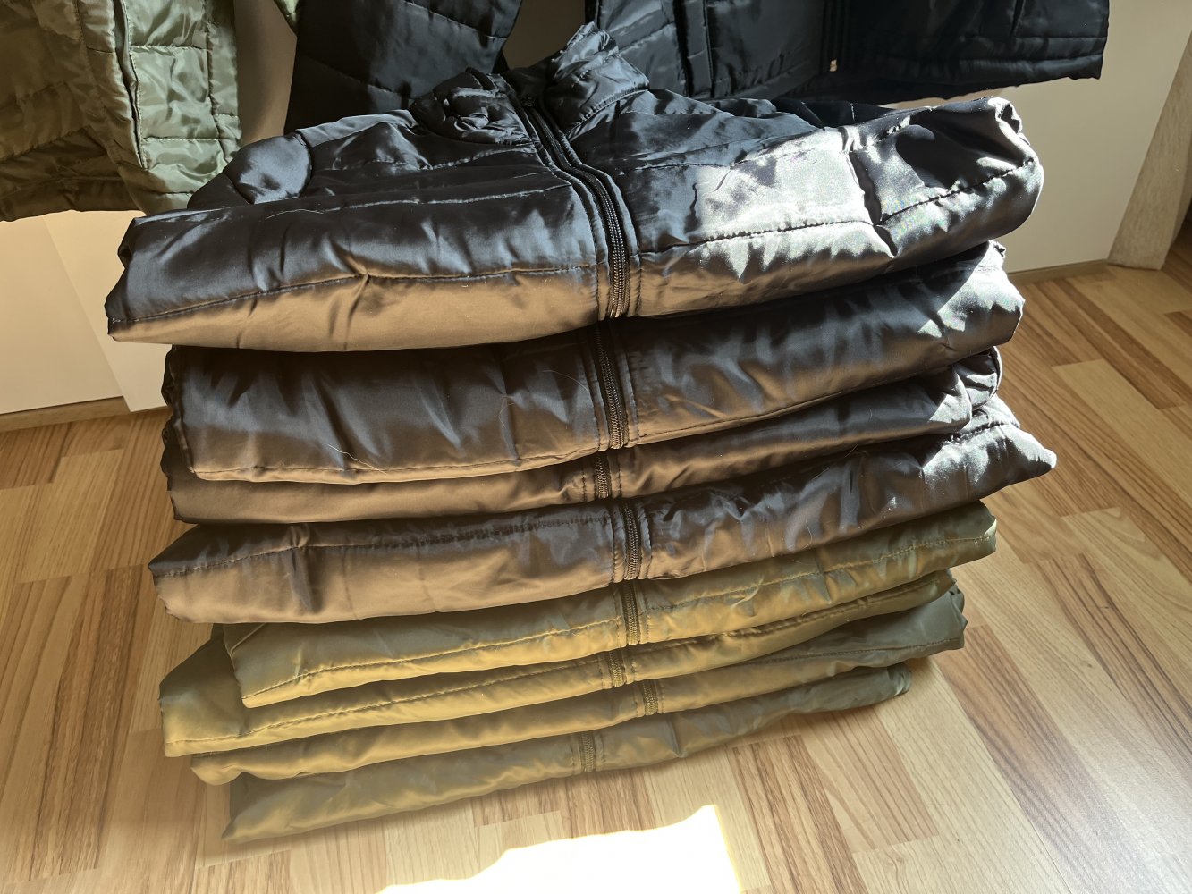 Jacke Übergangsjacke Set Grün und Schwarz