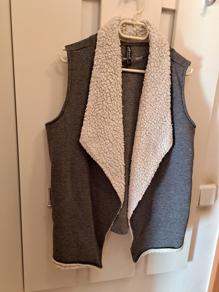 Kunstfell Weste Gr. M grau Cardigan