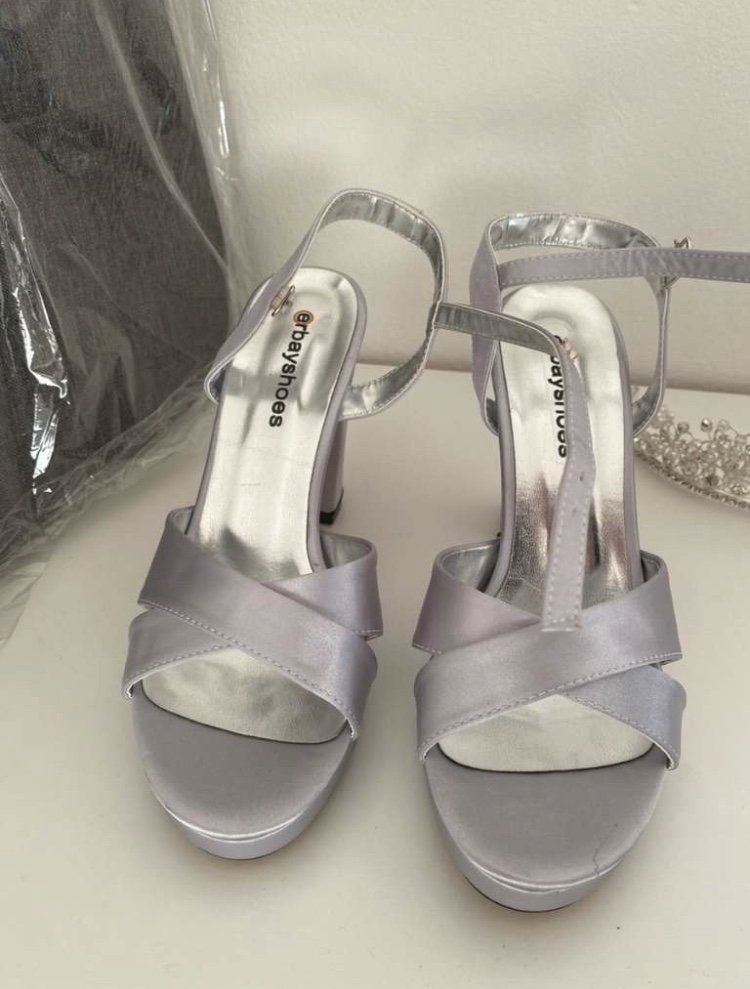 hohe Sandalen