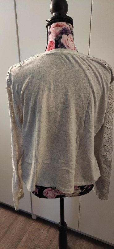 Longsleeve mit Spitze