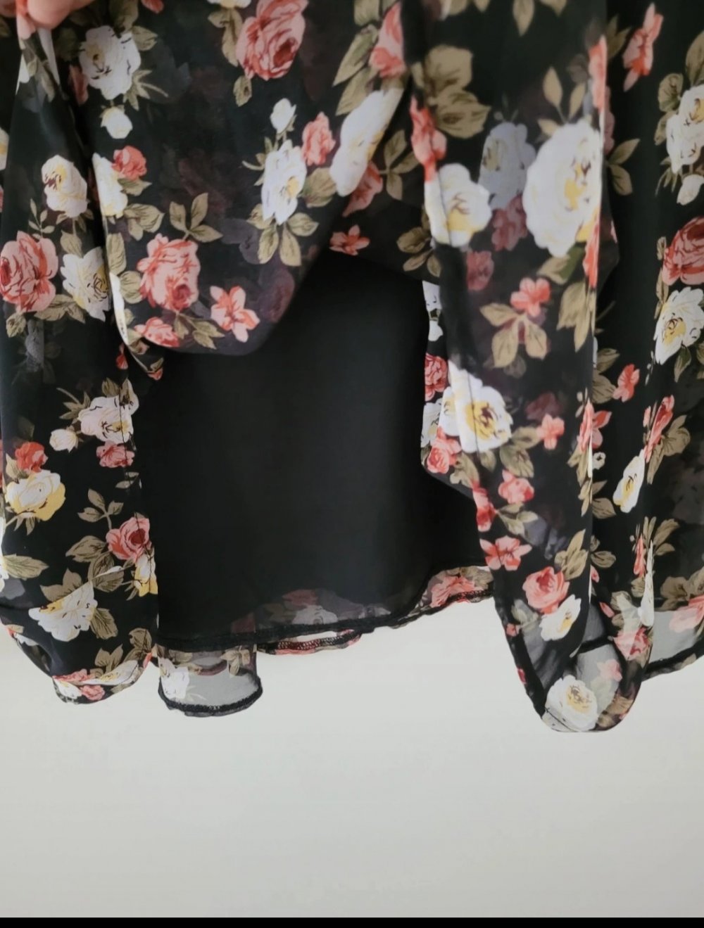Schönes Blumenkleid