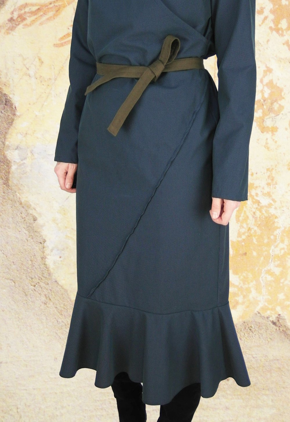 Blaues Volantkleid Gr. S Streifenkleid Midikleid