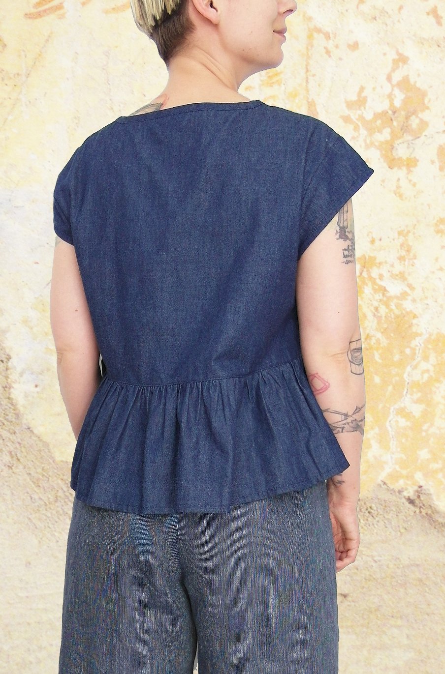 Jeansbluse Gr. S Shirt mit Rüsche Bluse Denim