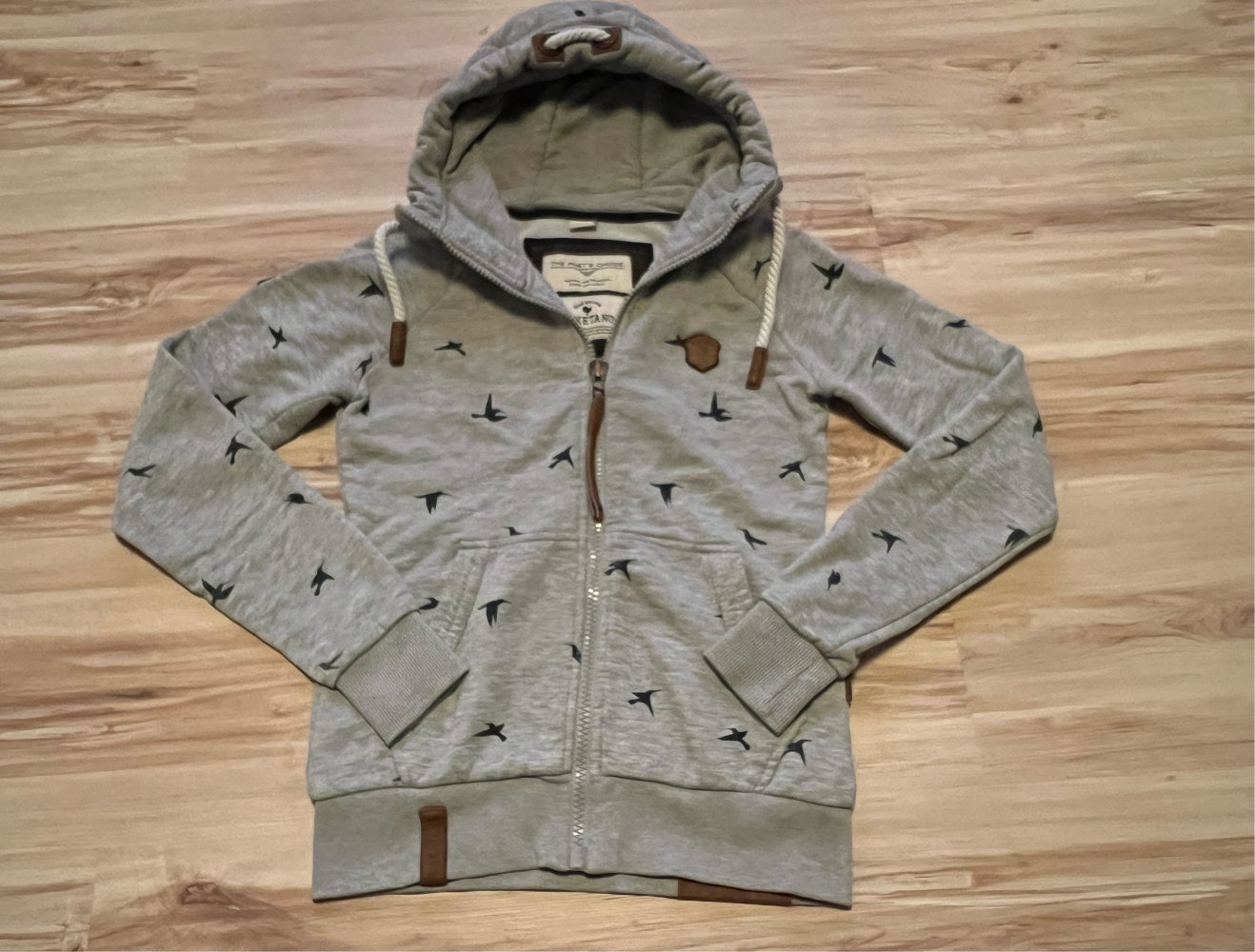NAKETANO Sweatjacke Schwalben Gr. XS *Top Zustand*