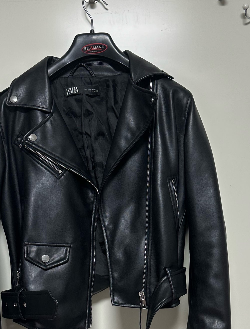 zara lederjacke