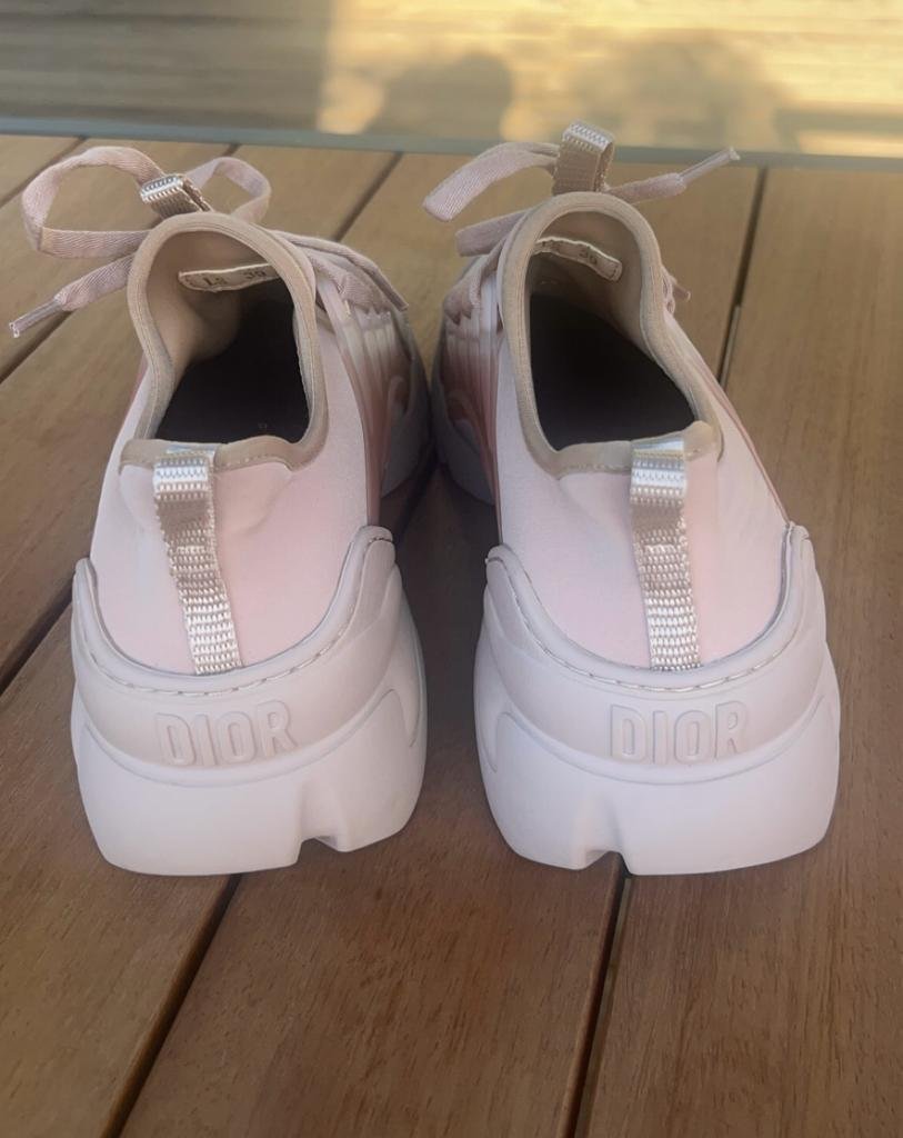 DIOR D-Connect Sneaker