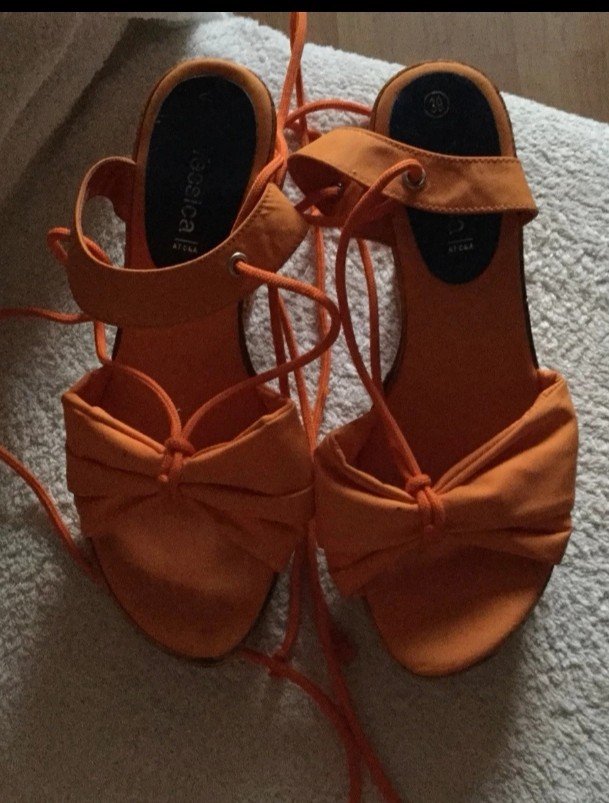 Keilabsatzschuhe