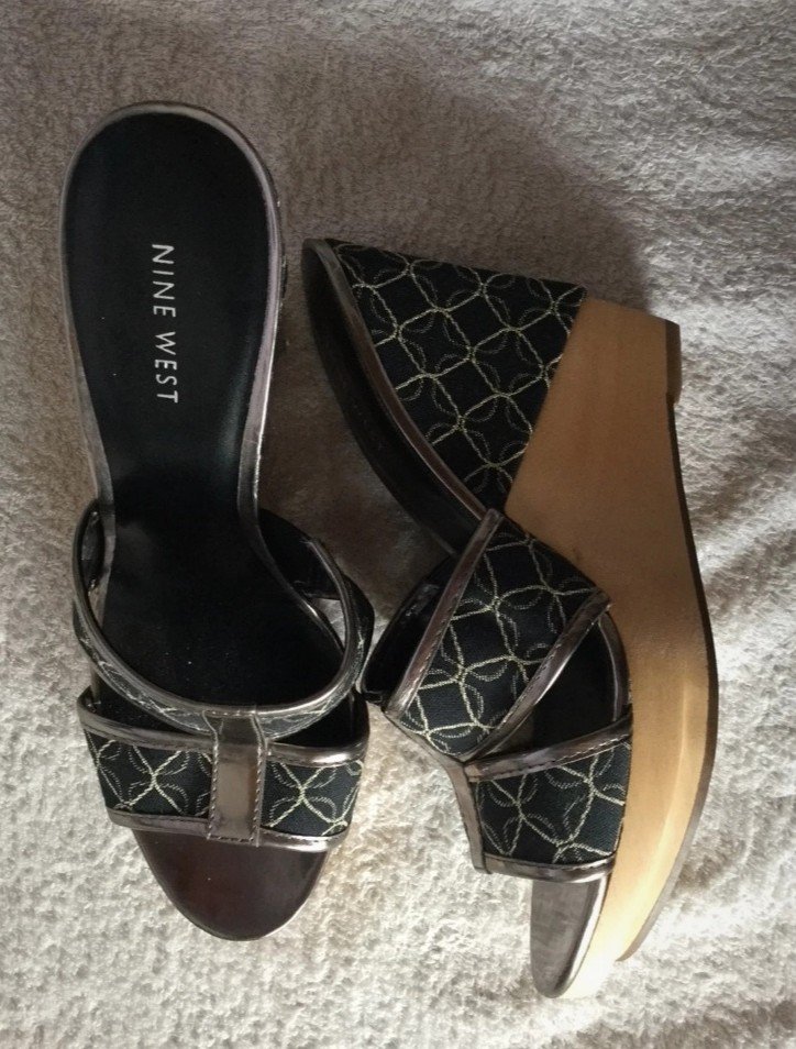 Keilabsatzschuhe
