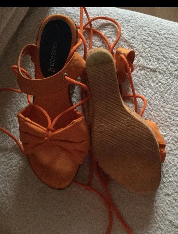 Keilabsatzschuhe