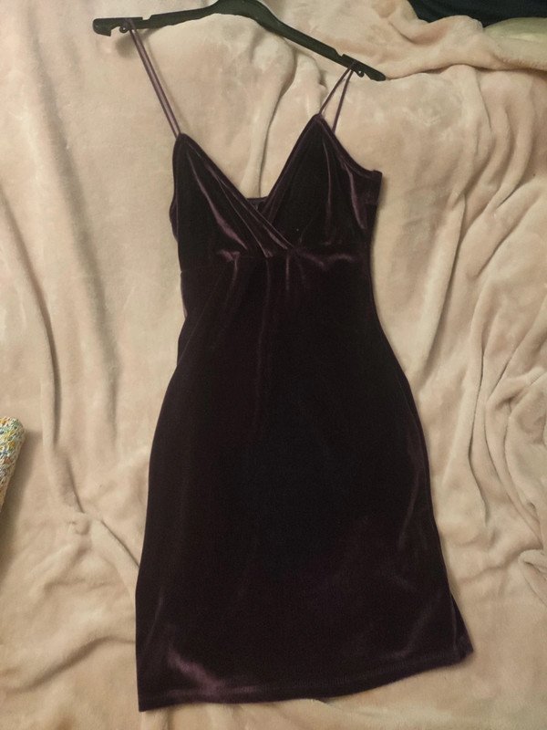 Lila Samtkleid