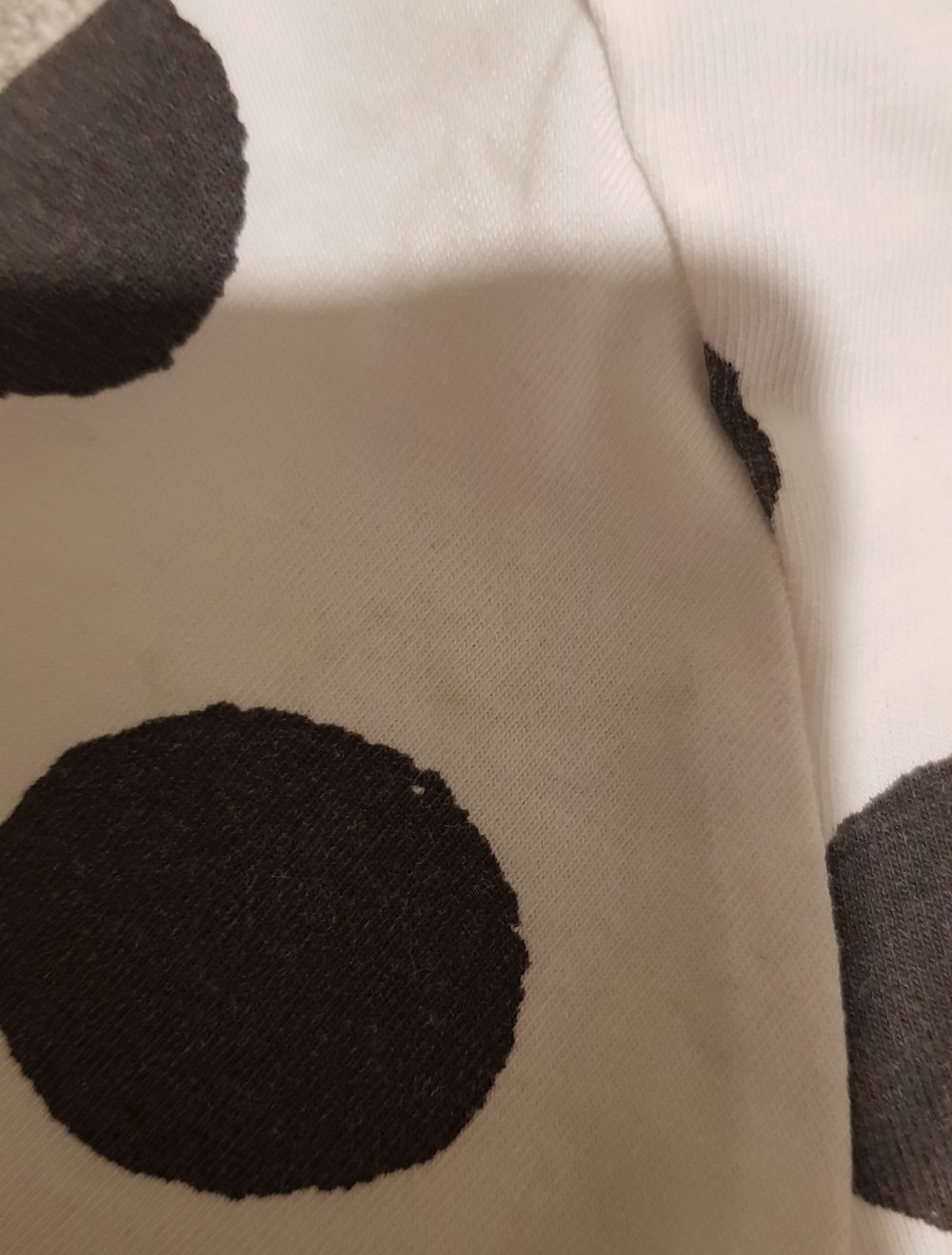 Langarmshirt Gr.104 #H&M #weiß #gepunktet #schwarz