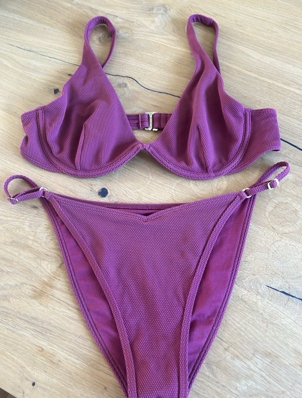 Hollister weinrotes bikini set