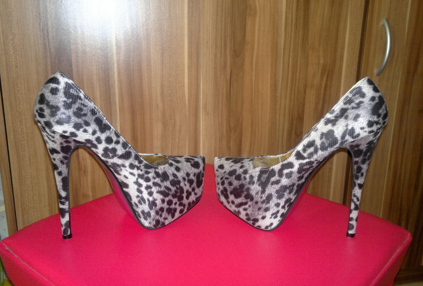 High Heels Plateau Pumps, LEO braun-grau, NEU in OVP