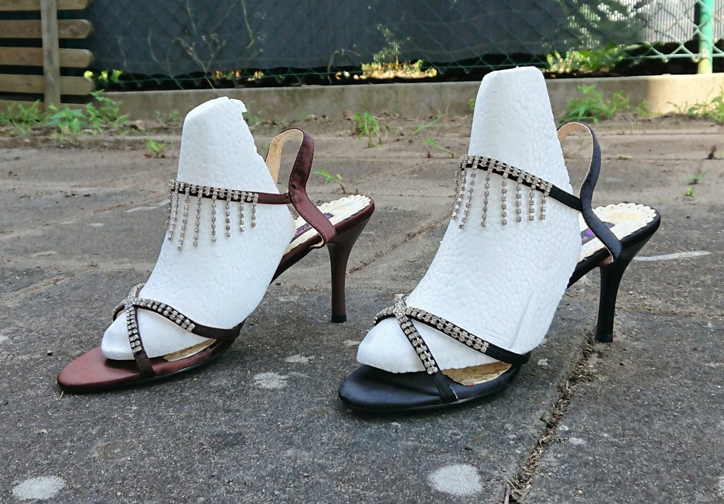 GLITZER Strass High Heels Sandaletten, braun - NEU