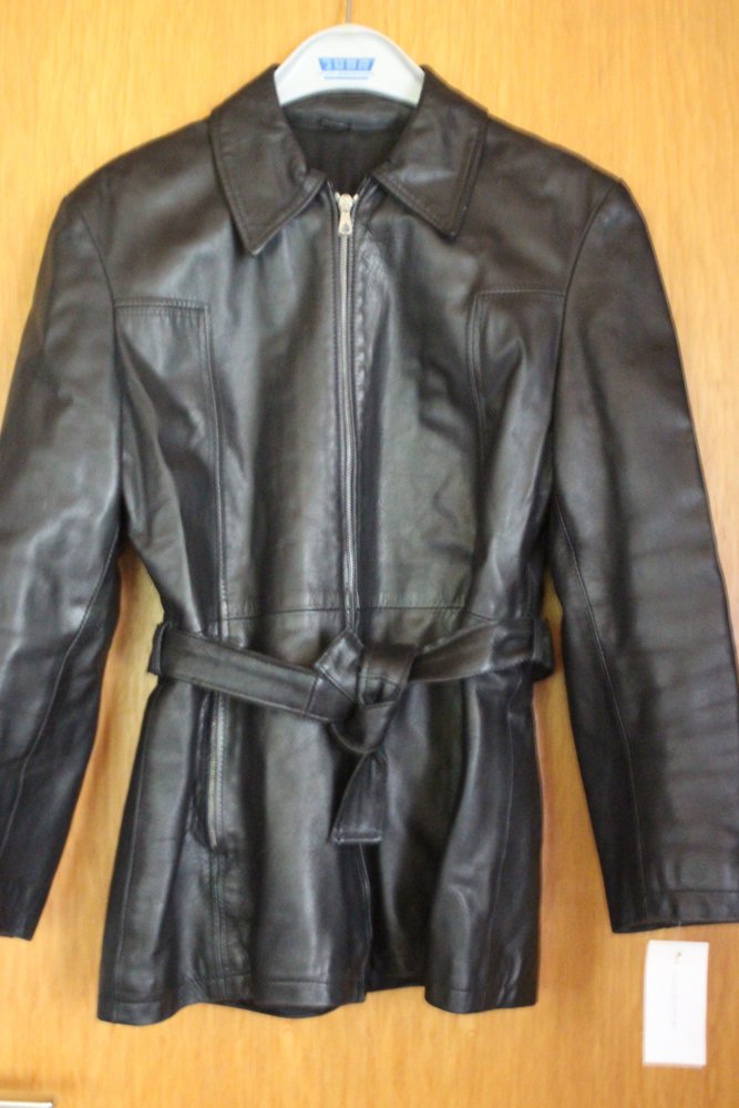 Lederjacke, schwarz, Neu, schmal geschnitten