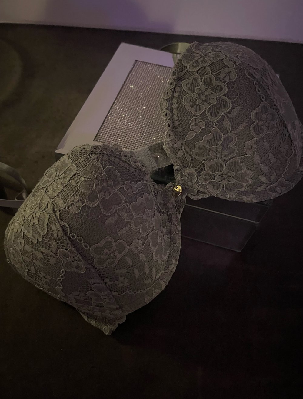 Push up Bh 80B, H&M