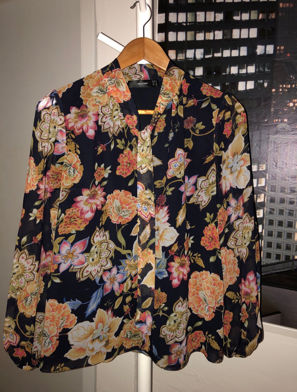Bluse blumig Gr. 38 von HALLHUBER
