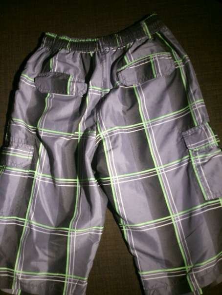 kurze Hose Gr. 140