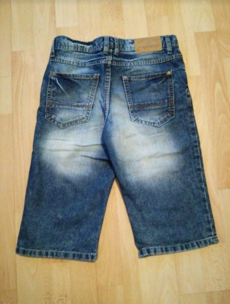 kurze Jeans